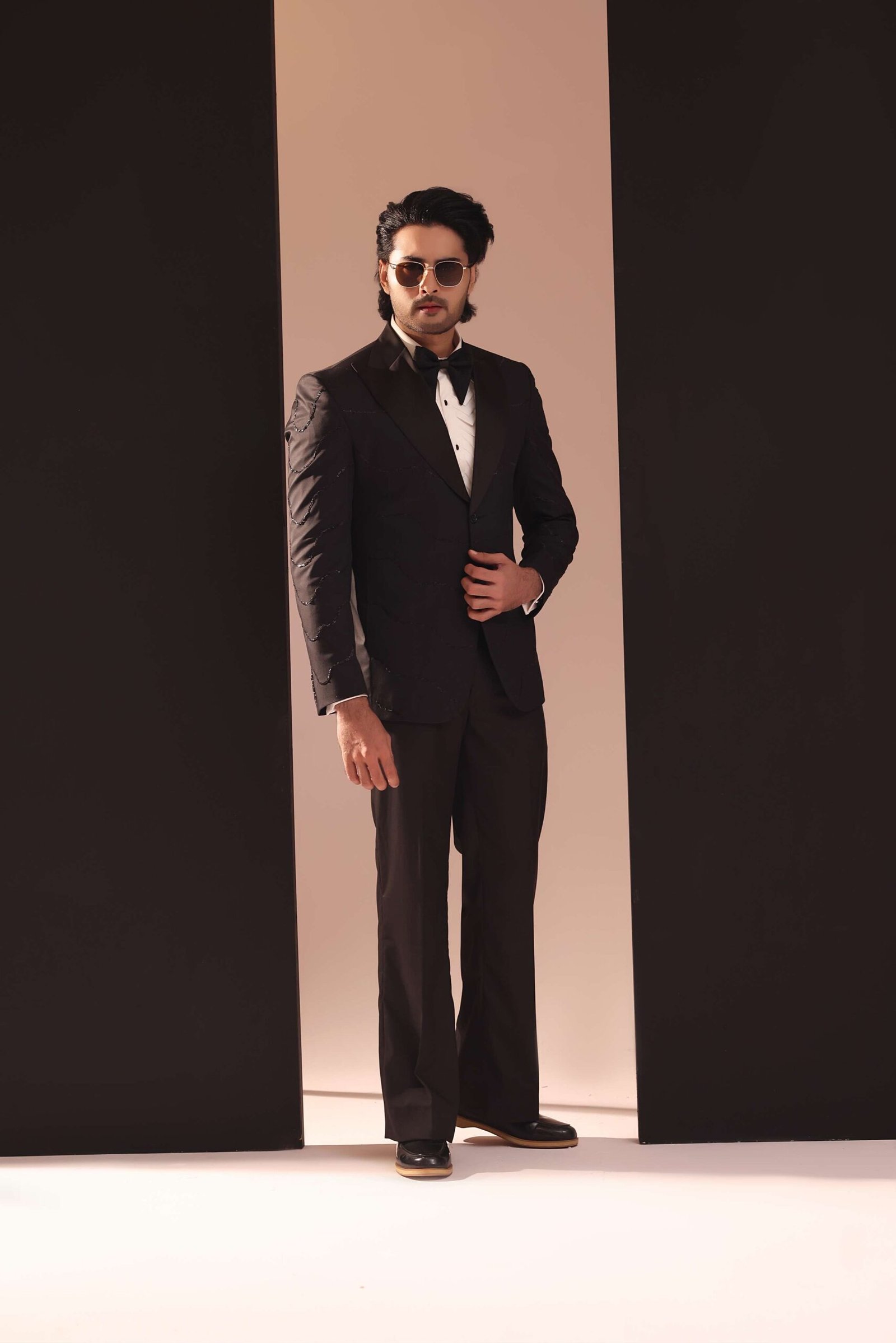 Obsidian Black Wave Embellished Suit - Image 4