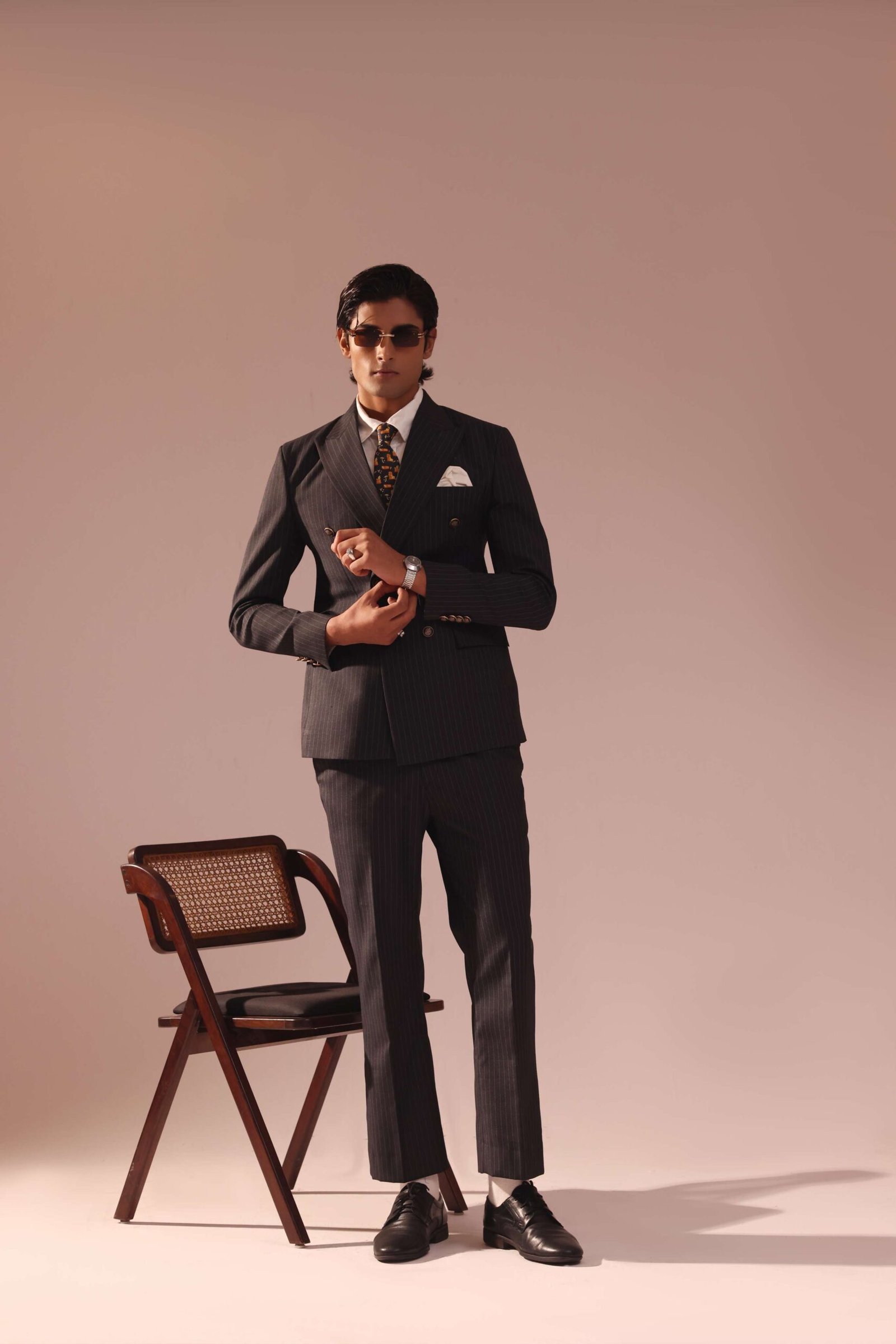 Charcoal Pin Stripes Double Breasted Suit With Peak Lapel - Image 4
